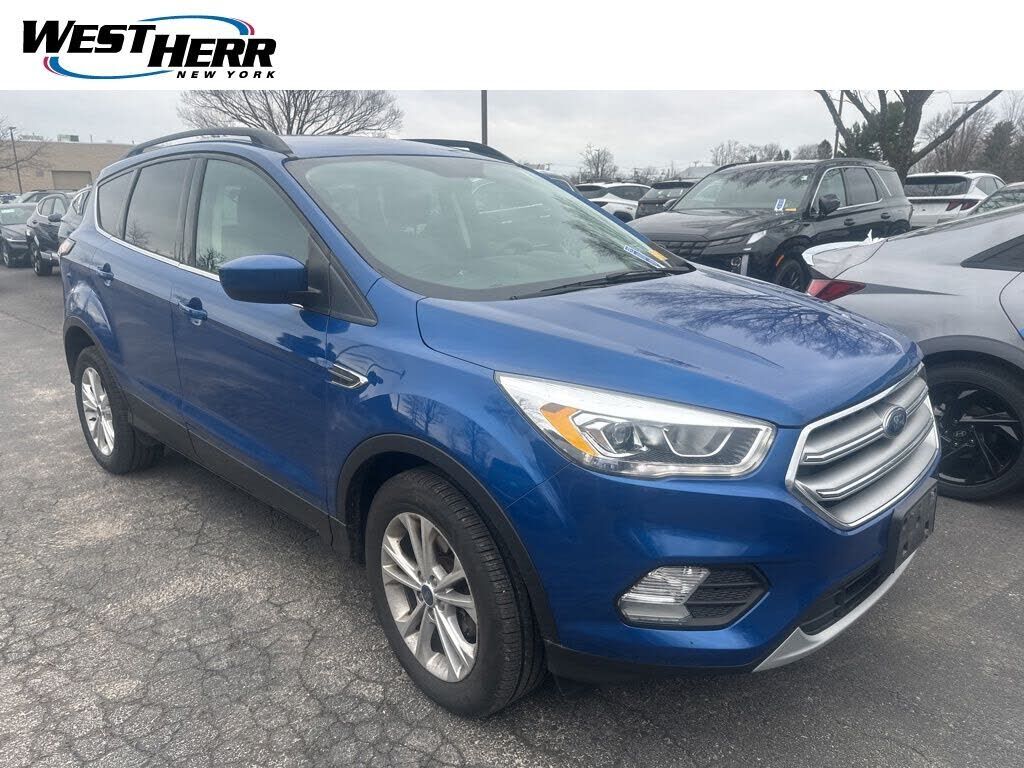 2017 FORD Escape