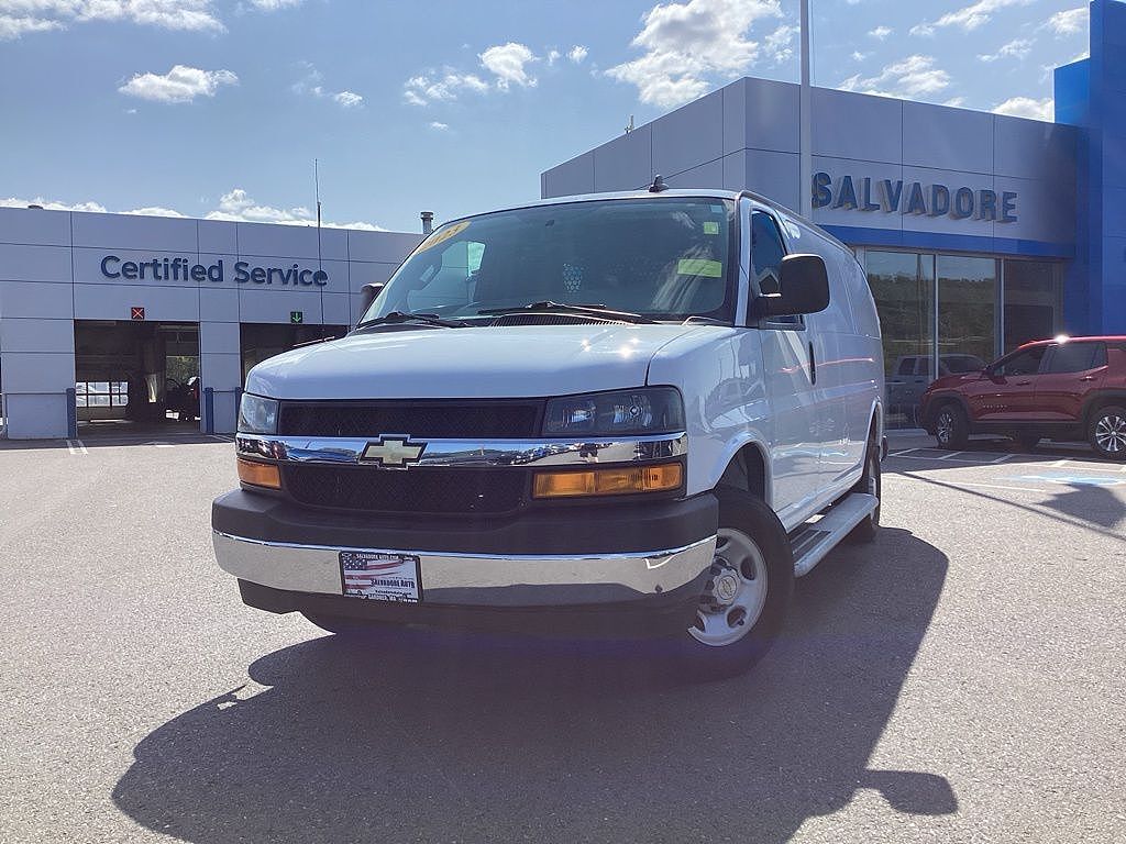 2023 CHEVROLET Express