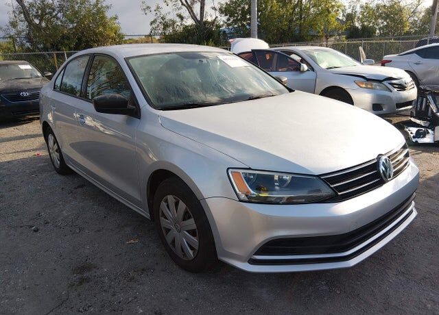 2016 VOLKSWAGEN Jetta