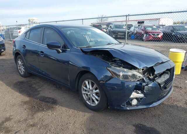 2014 MAZDA Mazda3