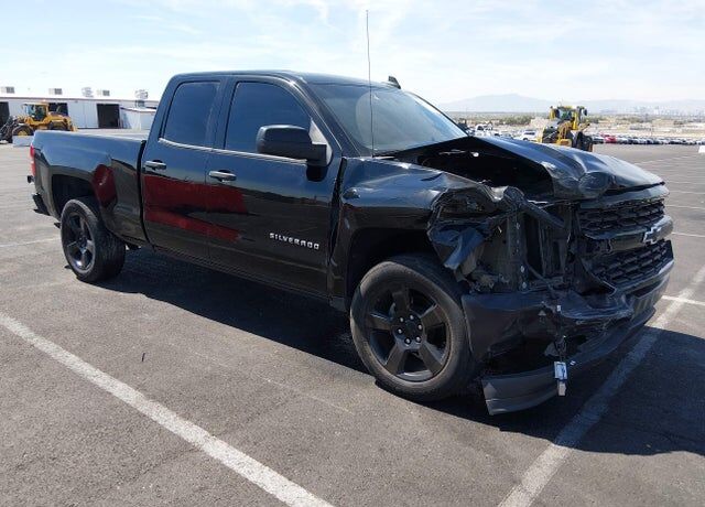 2018 CHEVROLET Silverado