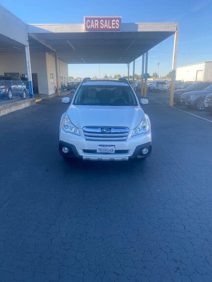 2014 SUBARU Outback