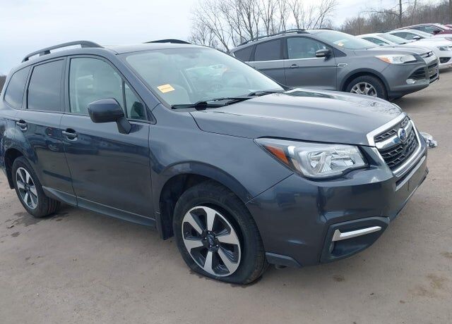 2018 SUBARU Forester