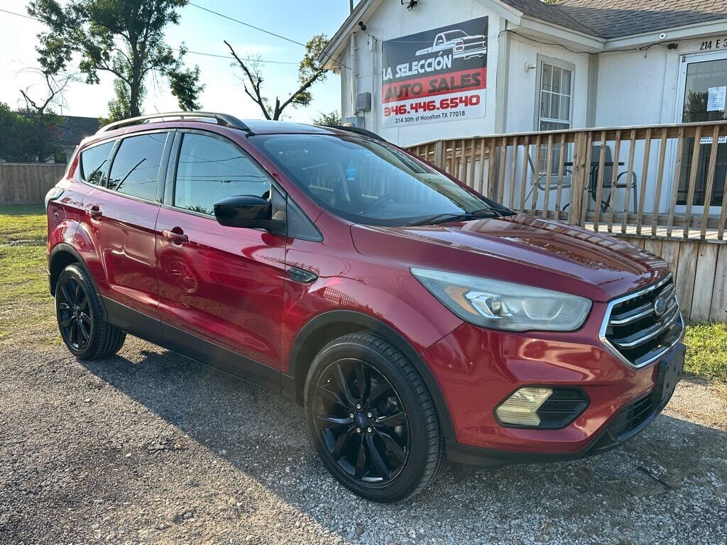 2017 FORD Escape