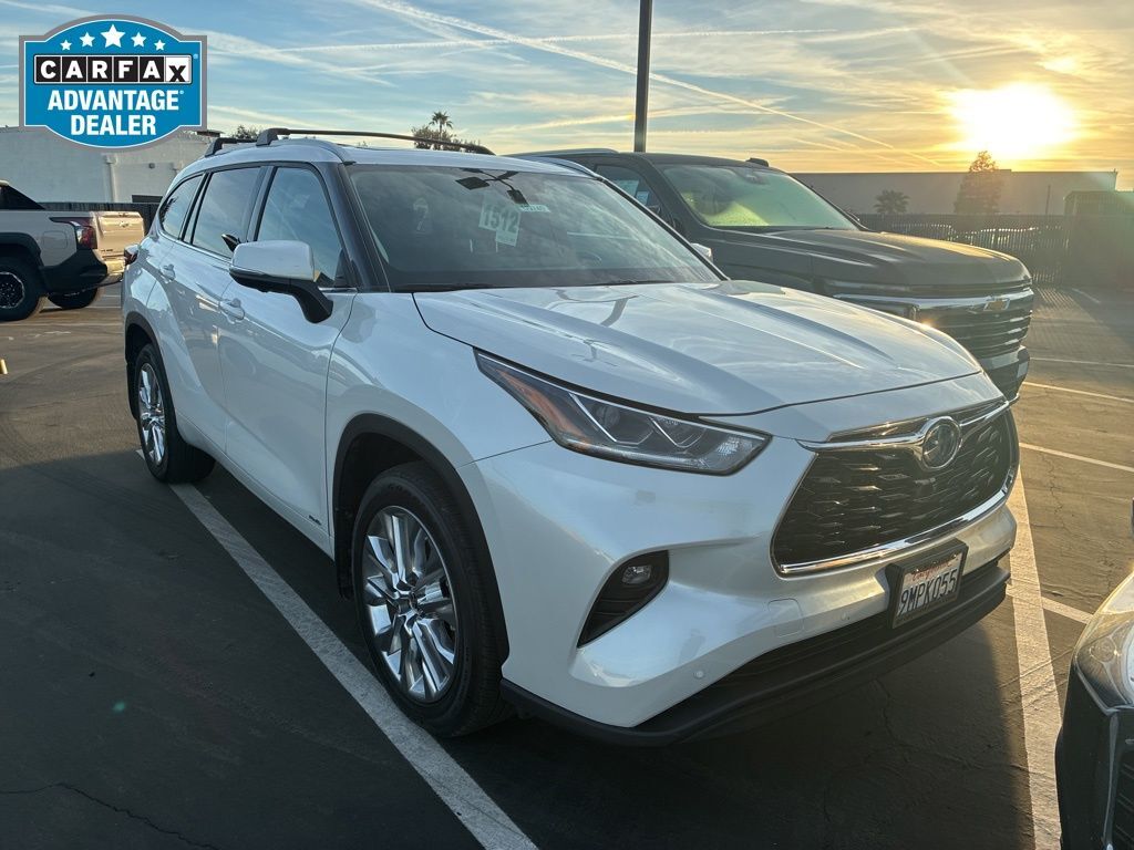 2024 TOYOTA Highlander