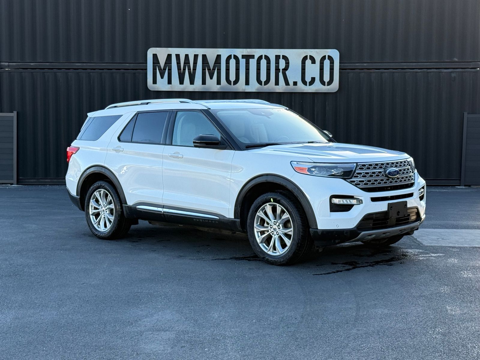 2021 FORD Explorer