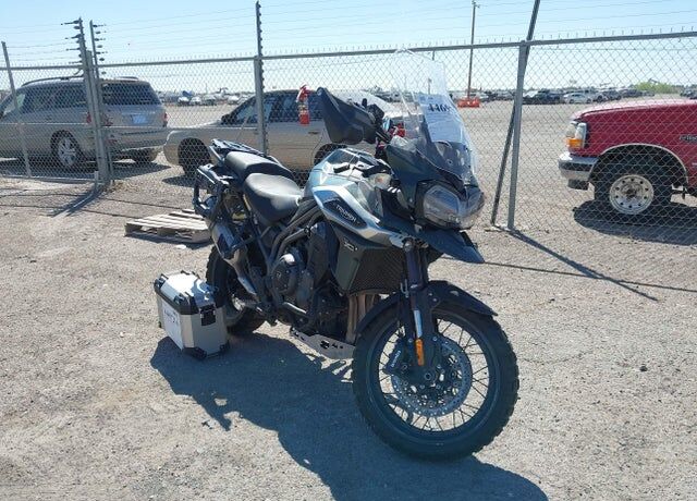 2018 TRIUMPH Explorer