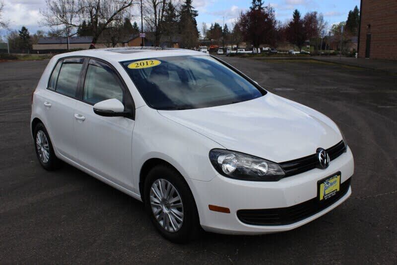 2012 VOLKSWAGEN Golf
