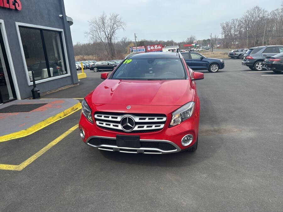 2019 MERCEDES-BENZ GLA-Class