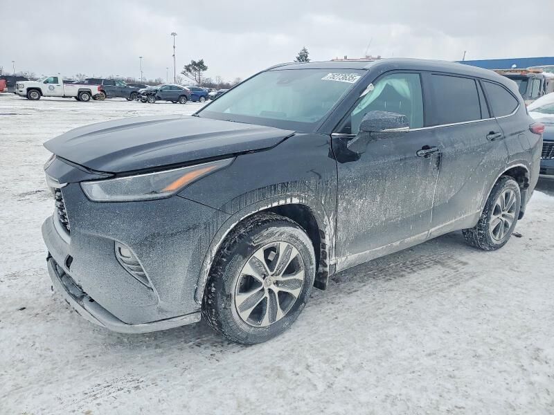 2023 TOYOTA Highlander