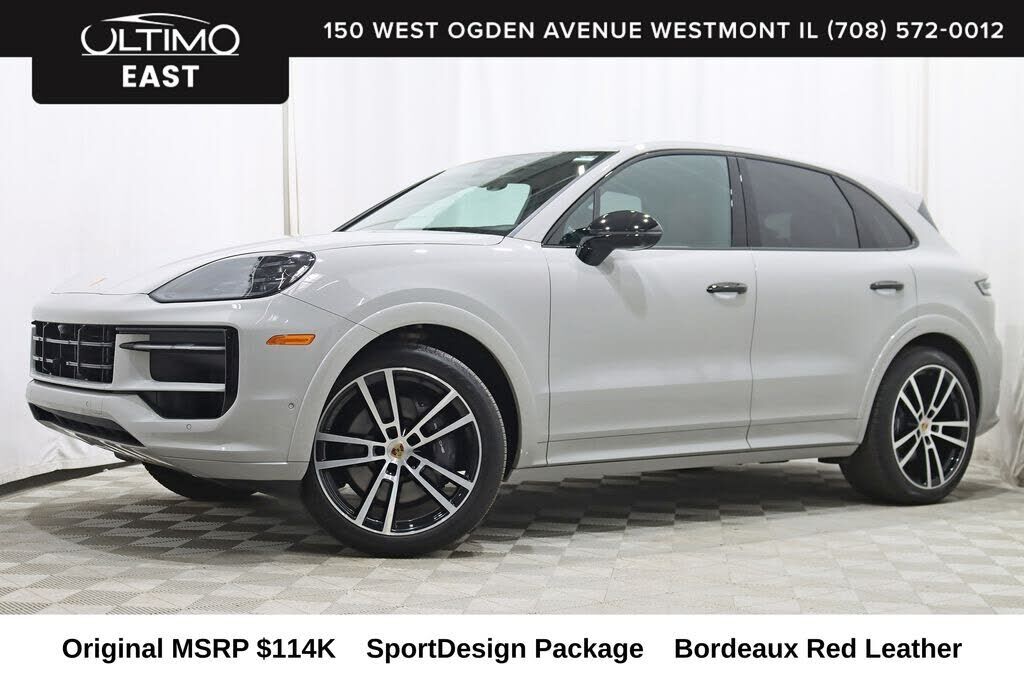 2024 PORSCHE Cayenne