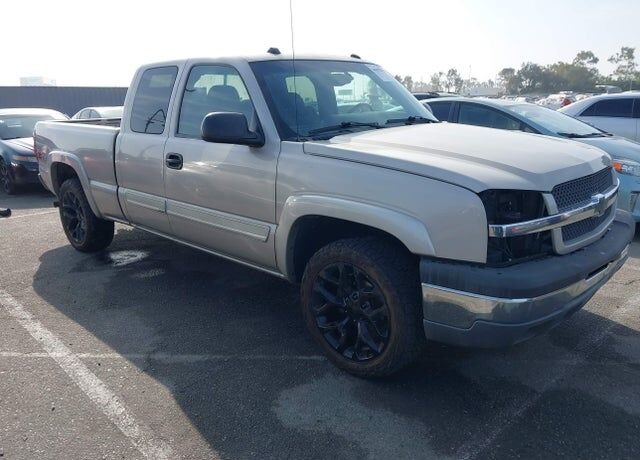 2004 CHEVROLET Silverado