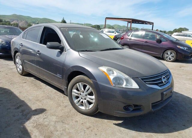 2011 NISSAN Altima