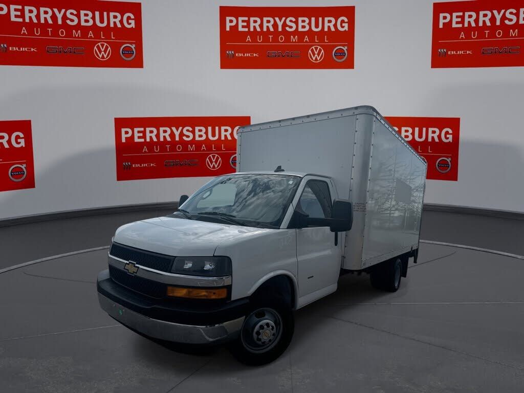 2022 CHEVROLET Express