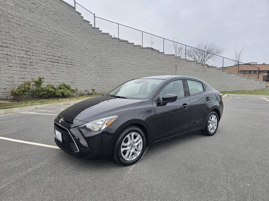 2017 TOYOTA Yaris