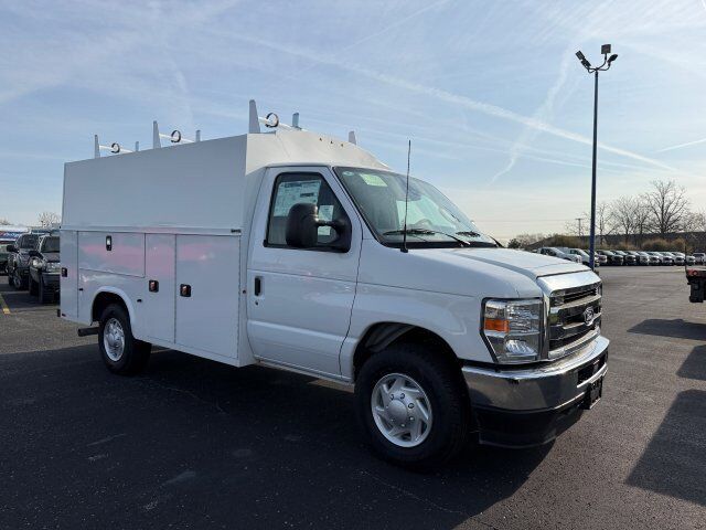 2026 FORD E-350