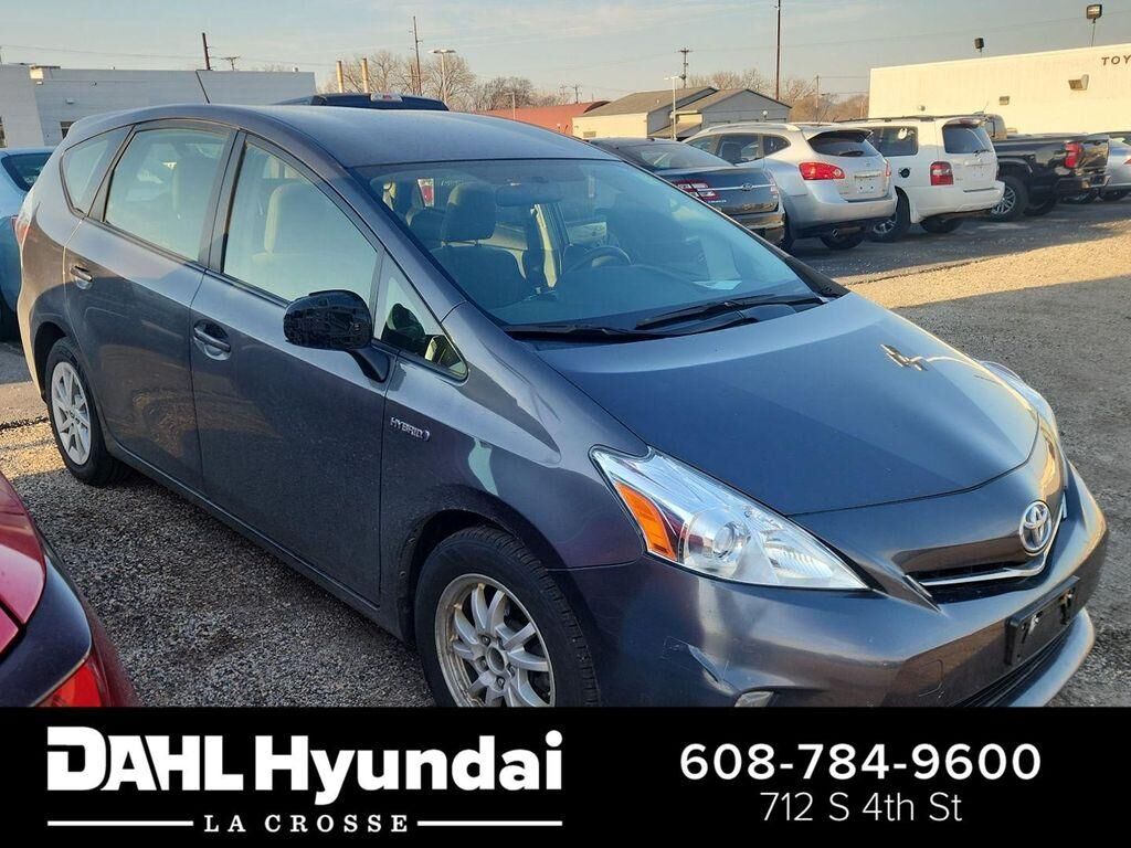 2014 TOYOTA Prius