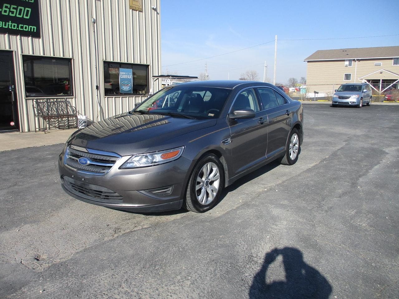 2011 FORD Taurus