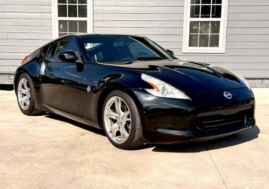 2010 NISSAN 370Z