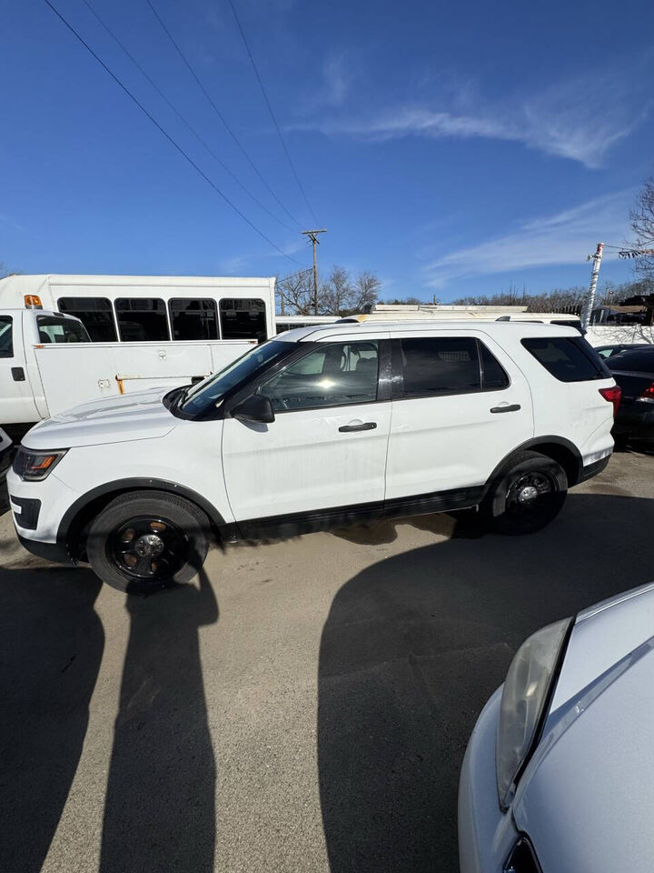 2018 FORD Explorer