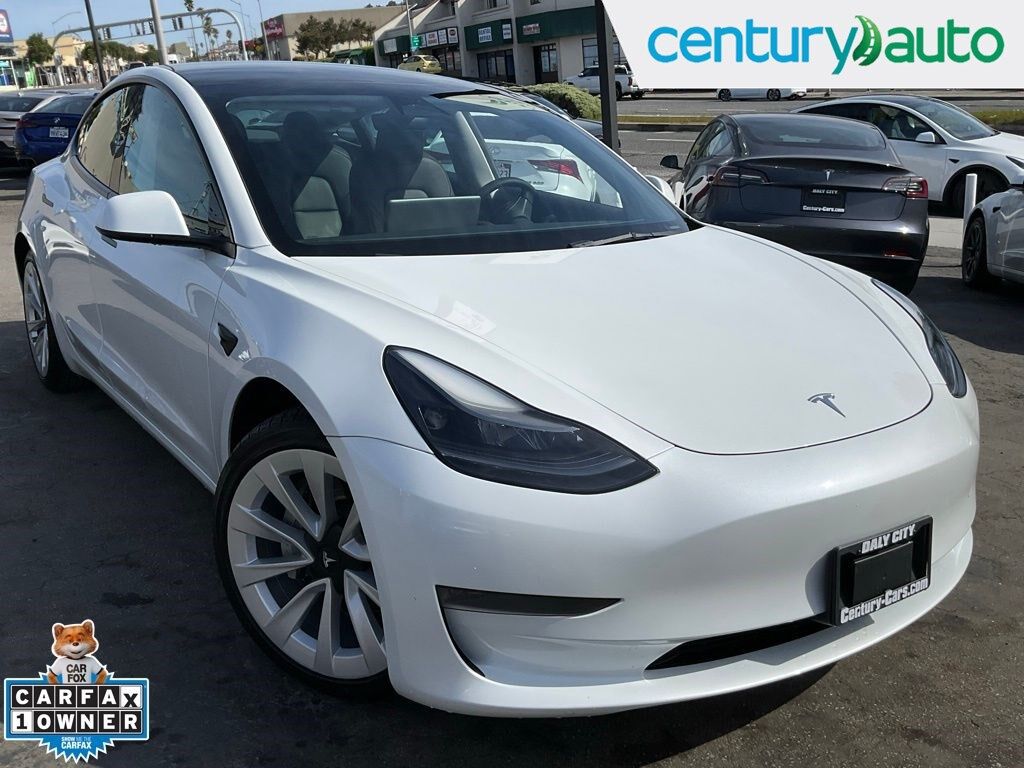 2023 TESLA Model 3