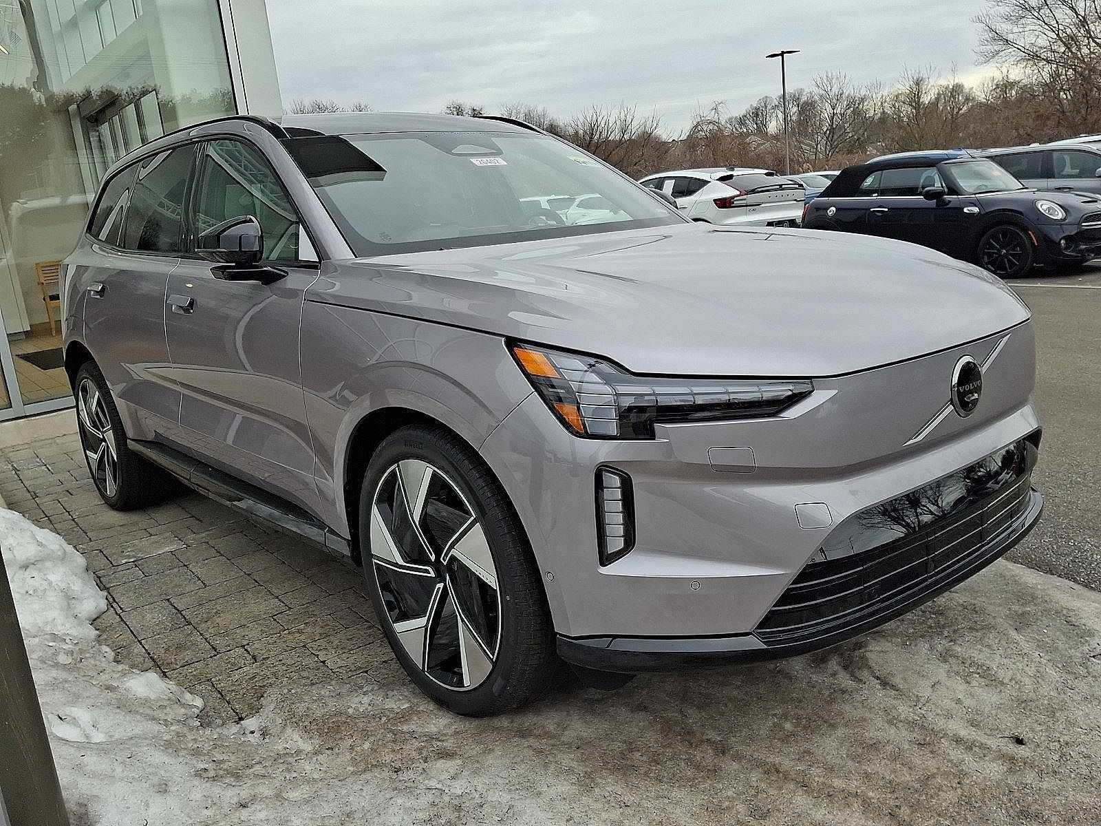 2026 VOLVO EX90