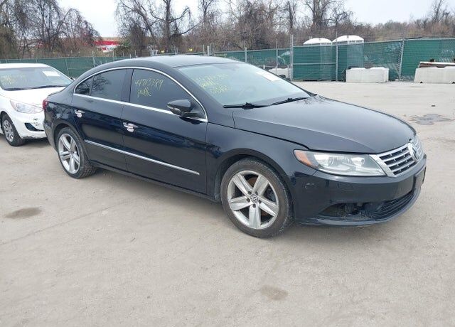 2013 VOLKSWAGEN Passat