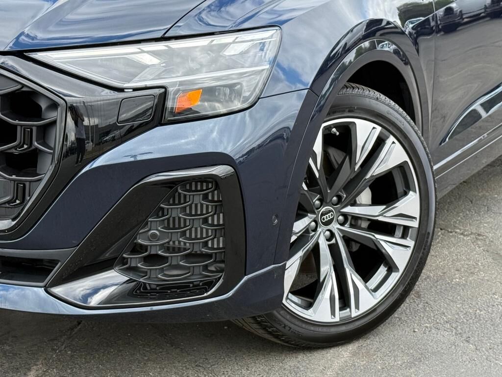 2026 Audi Q8