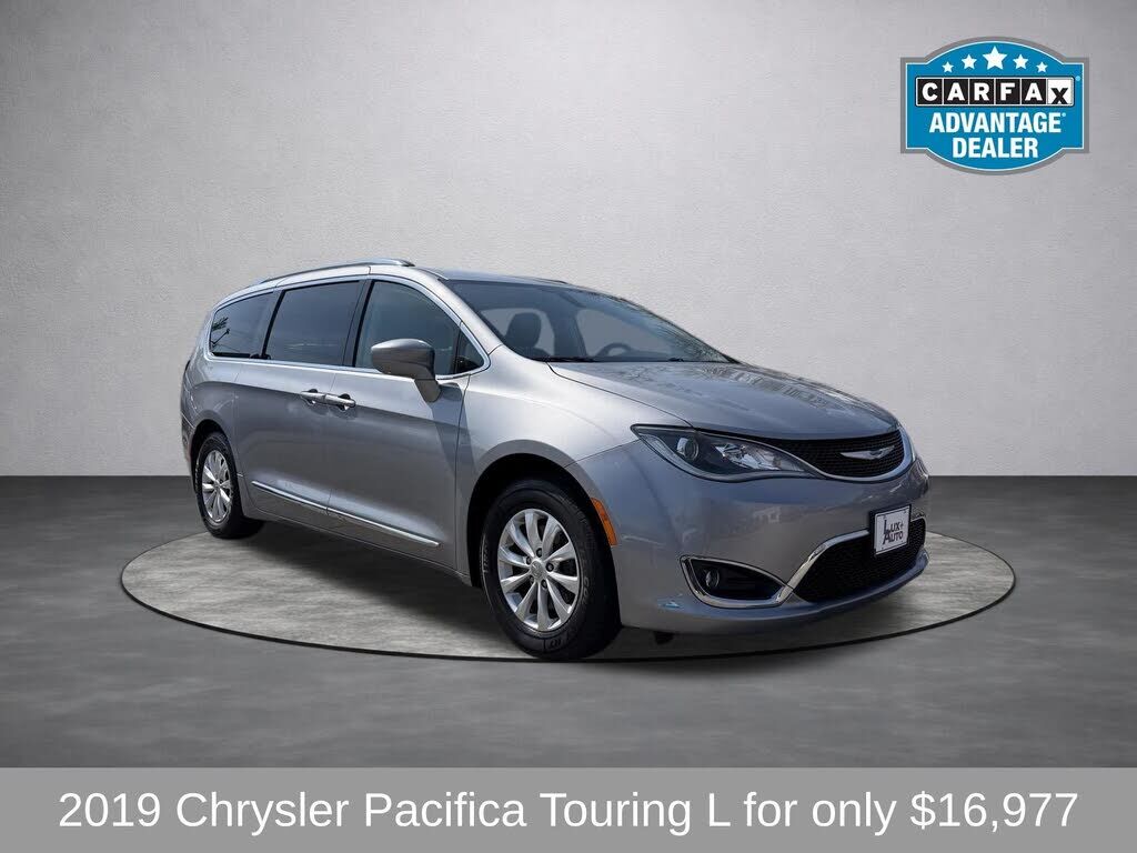 2019 CHRYSLER Pacifica
