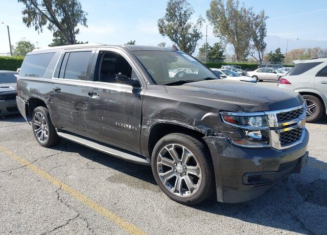 2017 CHEVROLET Suburban