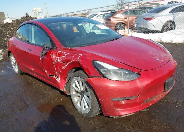 2022 TESLA Model 3