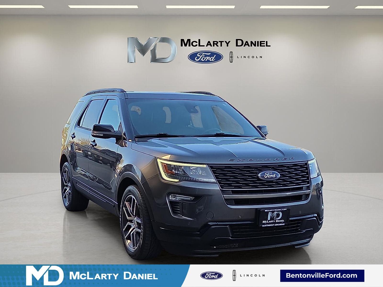 2018 FORD Explorer