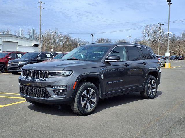 2022 JEEP Grand Cherokee