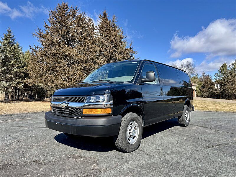 2023 CHEVROLET Express