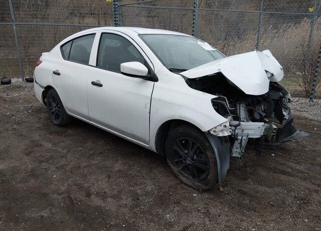 2019 NISSAN Versa