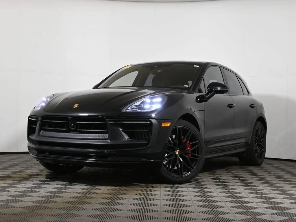 2023 PORSCHE Macan