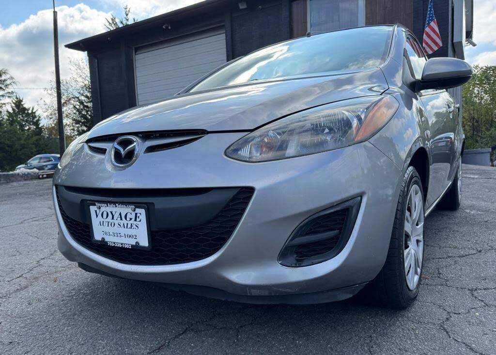 2012 MAZDA Mazda2