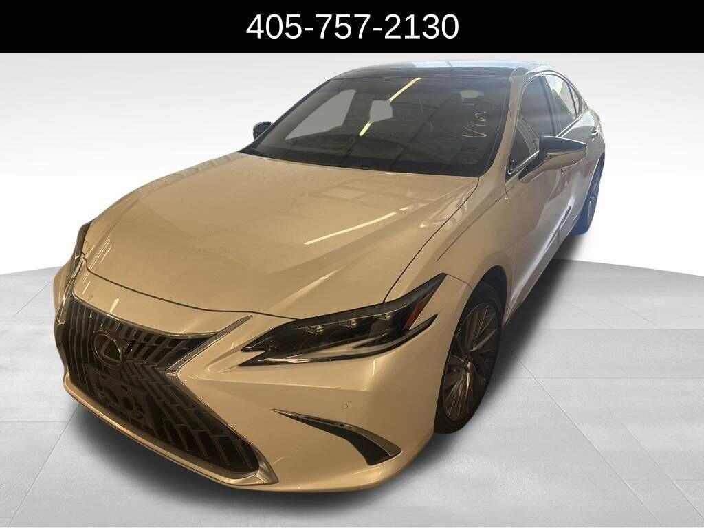 2022 LEXUS ES