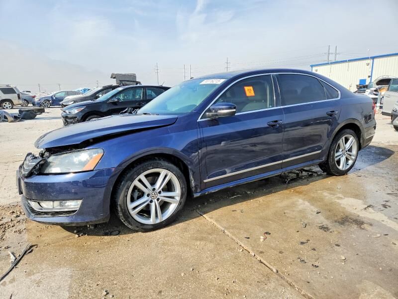 2014 VOLKSWAGEN Passat