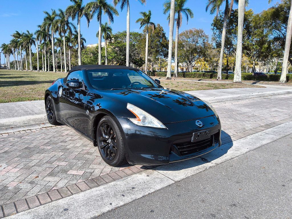 2010 NISSAN 370Z