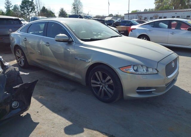 2011 JAGUAR XJ