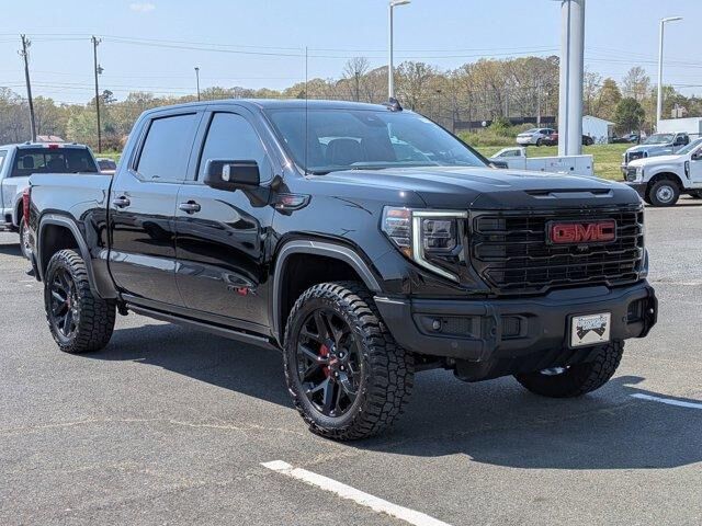2024 GMC Sierra