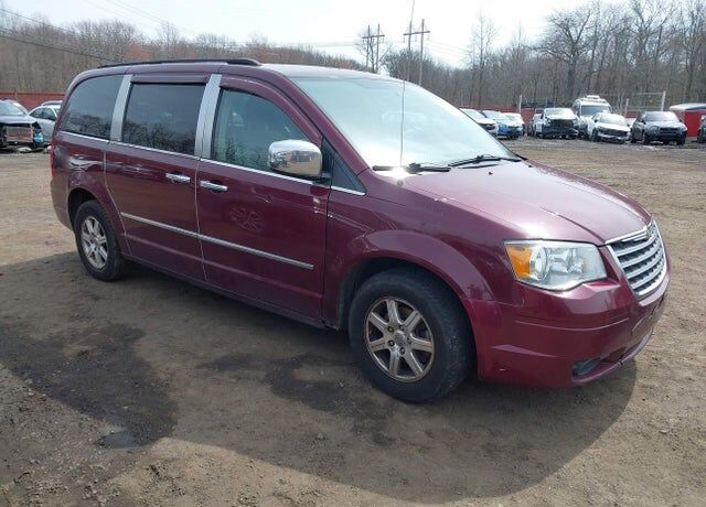 2009 CHRYSLER Town and Country