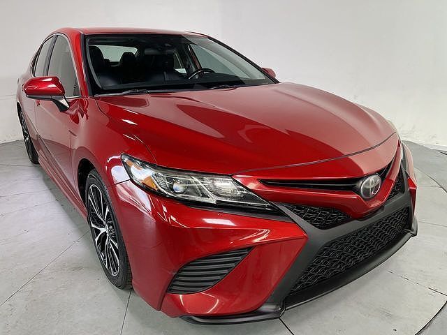 2019 TOYOTA Camry
