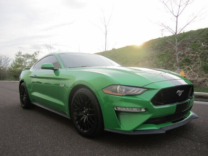 2019 FORD Mustang