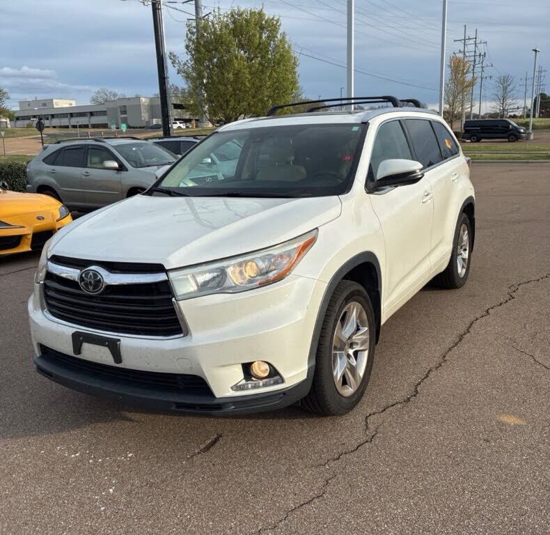 2015 TOYOTA Highlander