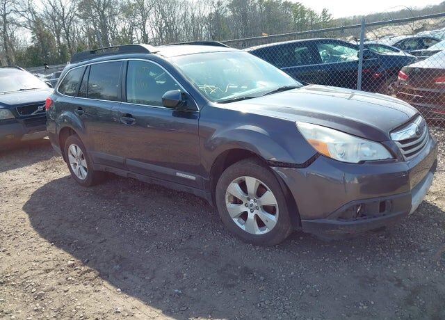 2012 SUBARU Outback
