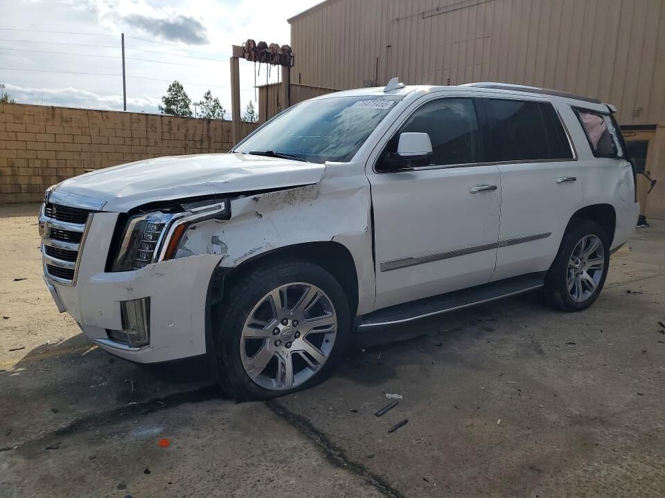 2017 CADILLAC Escalade