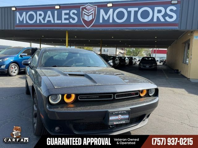 2017 DODGE Challenger