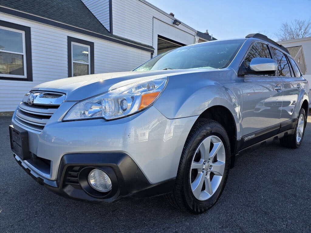 2014 SUBARU Outback